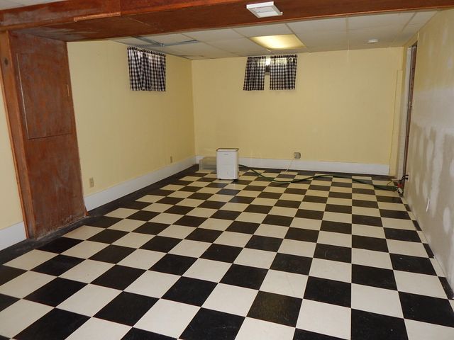 1009 W Coolspring Avenue, Michigan City, IN 46360