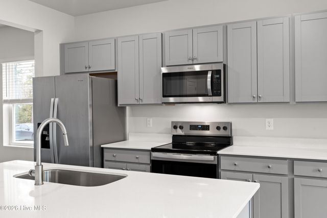 906 Lanyard Lane, New Bern, NC 28560