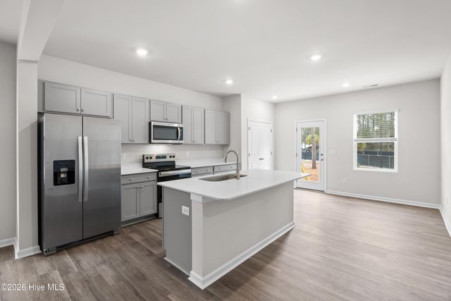 906 Lanyard Lane, New Bern, NC 28560