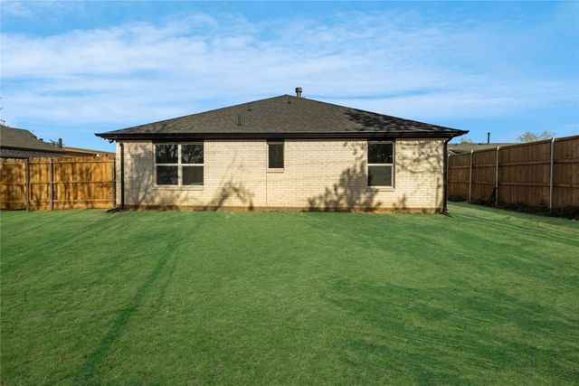 1433 Norwood Drive, Hurst, TX 76053