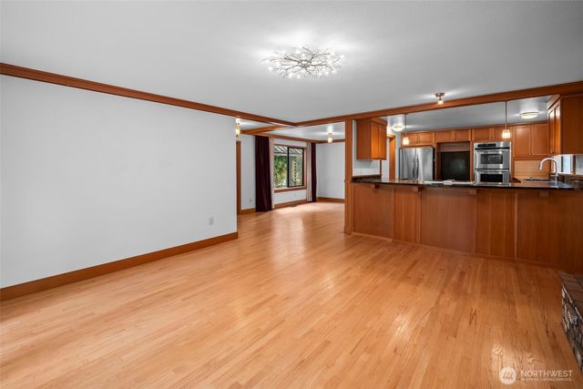 2812 204th Avenue Ct, Lake Tapps, WA 98391