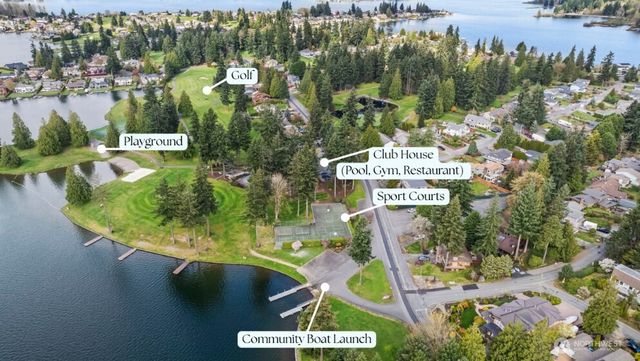 2812 204th Avenue Ct, Lake Tapps, WA 98391