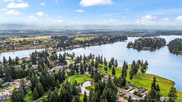 2812 204th Avenue Ct, Lake Tapps, WA 98391