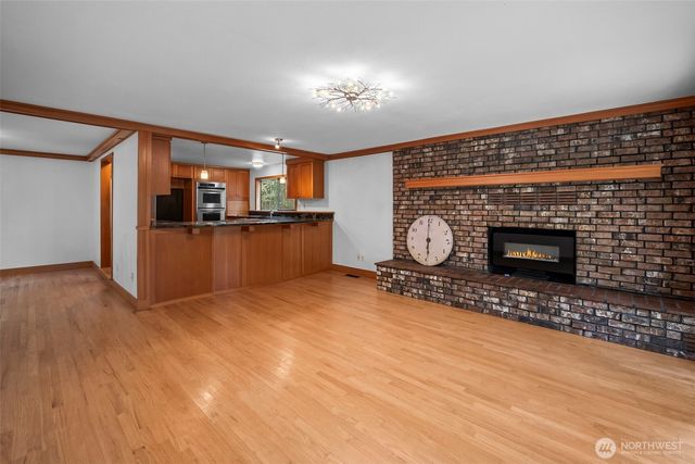 2812 204th Avenue Ct, Lake Tapps, WA 98391