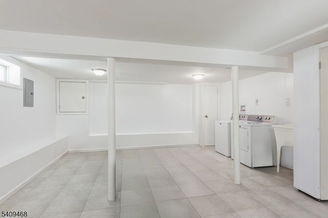 16 Canterbury Dr, Scotch Plains Twp., NJ 07076