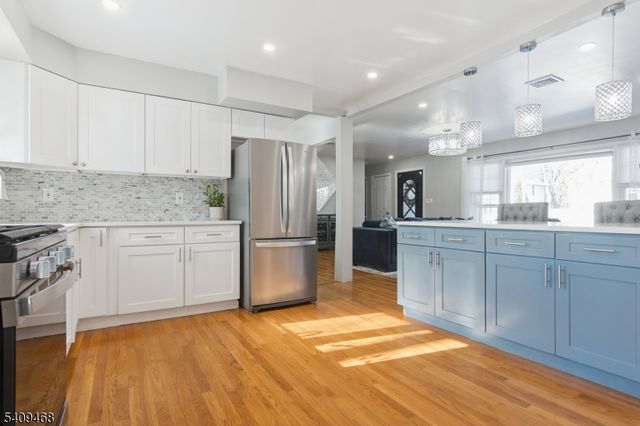 16 Canterbury Dr, Scotch Plains Twp., NJ 07076