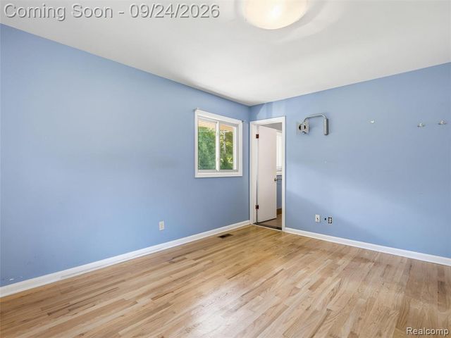 4430 Queens Way, Bloomfield Hills, MI 48304