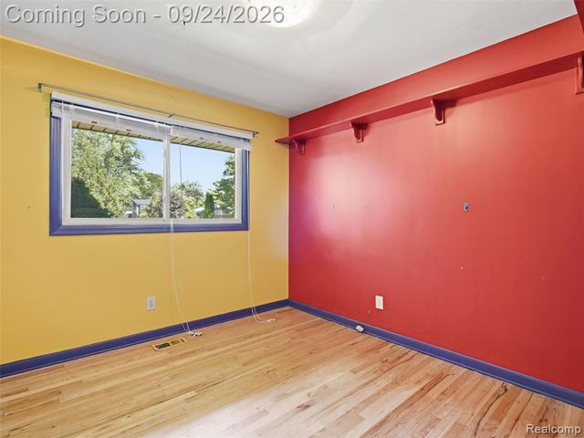 4430 Queens Way, Bloomfield Hills, MI 48304