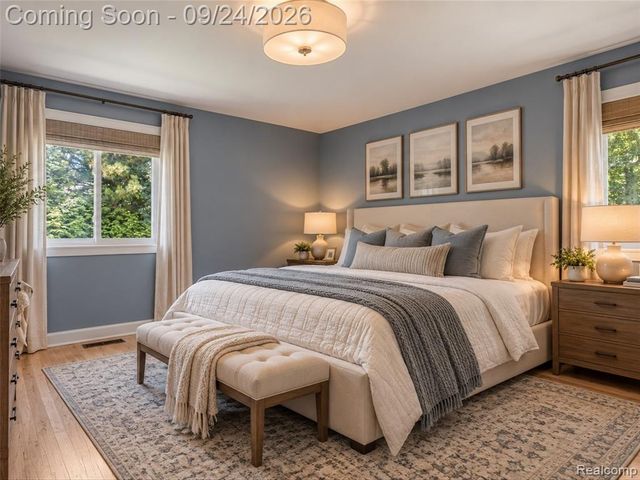 4430 Queens Way, Bloomfield Hills, MI 48304