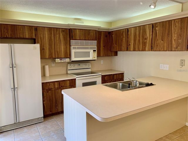 2602 7TH COURT 15, Palm Harbor, FL 34684