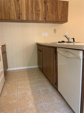2602 7TH COURT 15, Palm Harbor, FL 34684