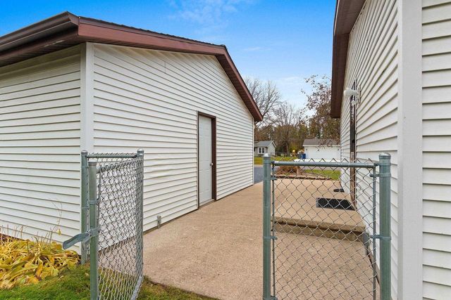 W6672 CEDAR DRIVE, Greenville, WI 54942