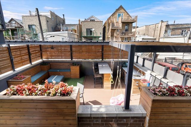 1410 W Huron Street 1, Chicago, IL 60642