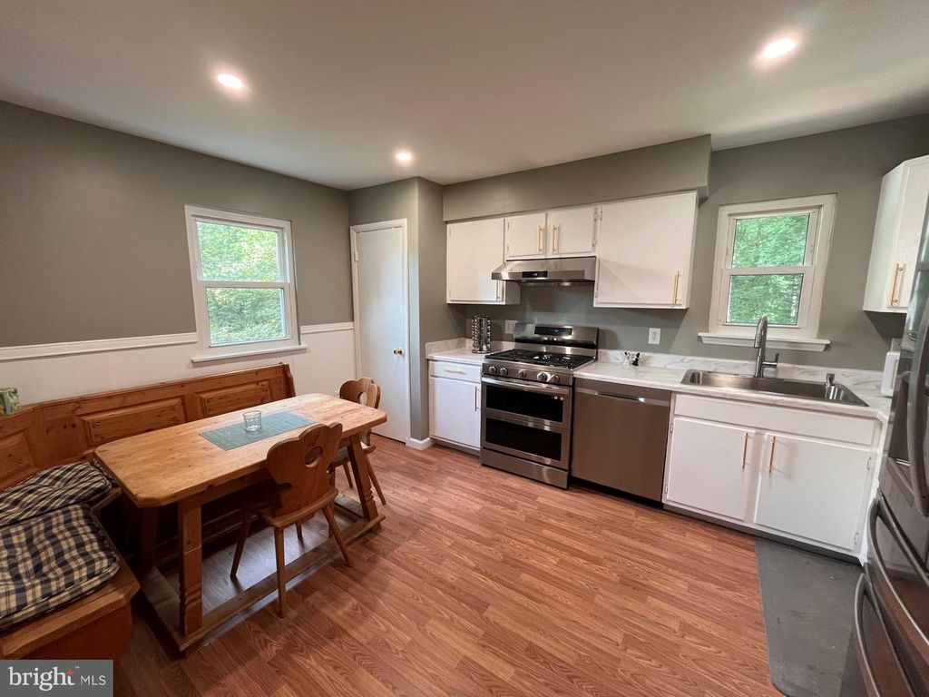 5314 SATTERFIELD DR, Woodbridge, VA 22193