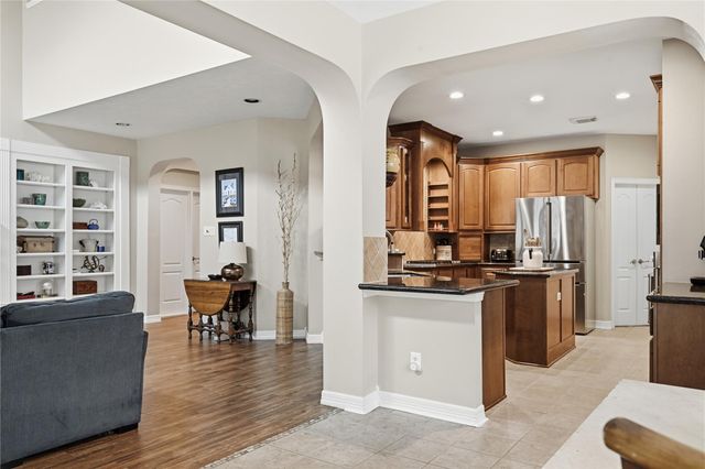 10111 Earlington Manor Drive, Spring, TX 77379
