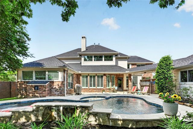10111 Earlington Manor Drive, Spring, TX 77379