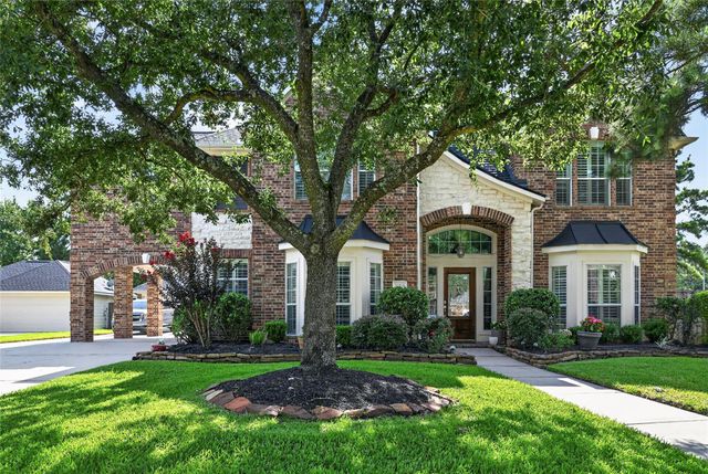 10111 Earlington Manor Drive, Spring, TX 77379