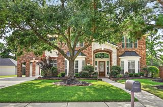 10111 Earlington Manor Drive, Spring, TX 77379
