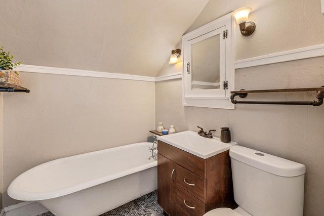 2625 S Wentworth AVENUE, Milwaukee, WI 53207