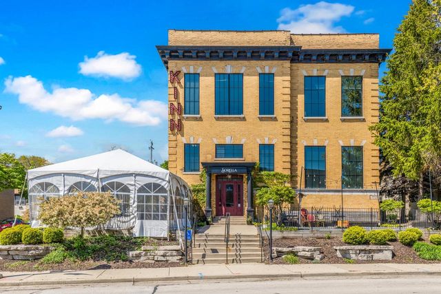 2625 S Wentworth AVENUE, Milwaukee, WI 53207