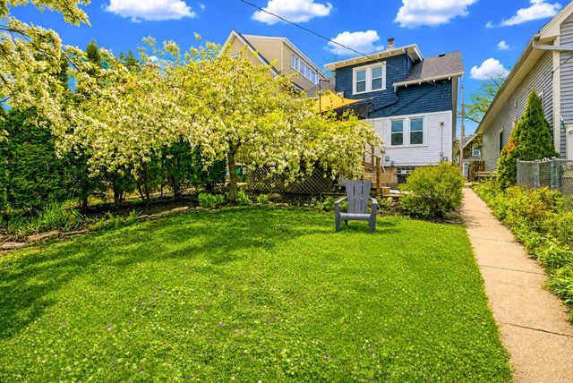 2625 S Wentworth AVENUE, Milwaukee, WI 53207