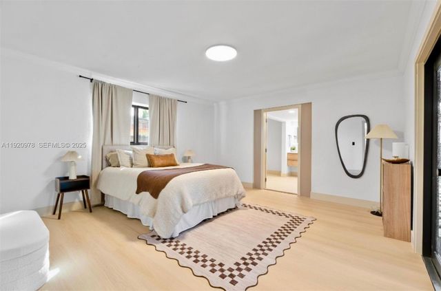 7020 Plantation Rd, Plantation, FL 33317