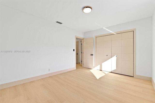 7020 Plantation Rd, Plantation, FL 33317