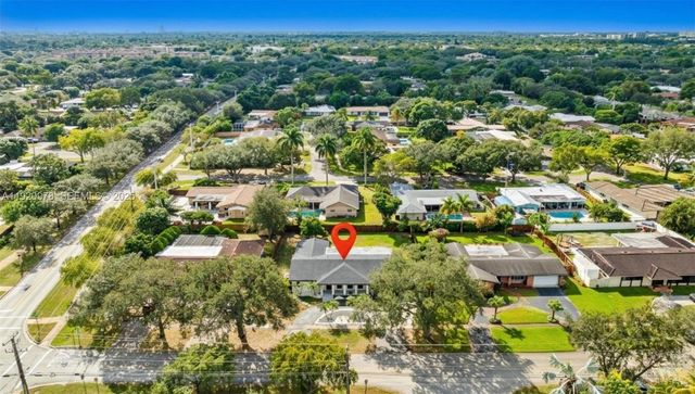 7020 Plantation Rd, Plantation, FL 33317