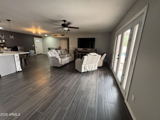 7205 W CAVALIER Drive, Glendale, AZ 85303