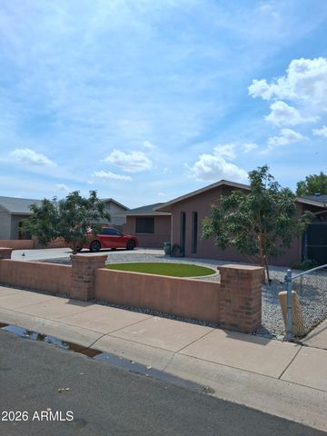 7205 W CAVALIER Drive, Glendale, AZ 85303
