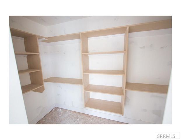 1660 Tide Pool Drive, Idaho Falls, ID 83404