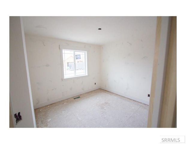 1660 Tide Pool Drive, Idaho Falls, ID 83404