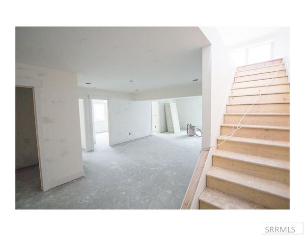 1660 Tide Pool Drive, Idaho Falls, ID 83404