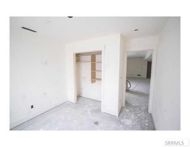 1660 Tide Pool Drive, Idaho Falls, ID 83404