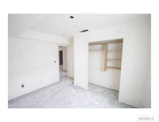 1660 Tide Pool Drive, Idaho Falls, ID 83404