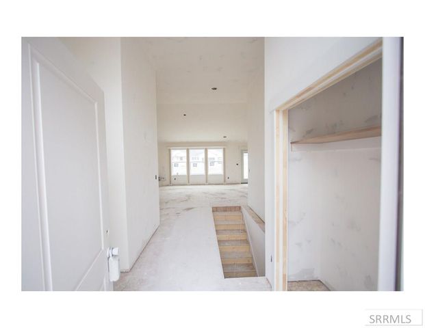 1660 Tide Pool Drive, Idaho Falls, ID 83404