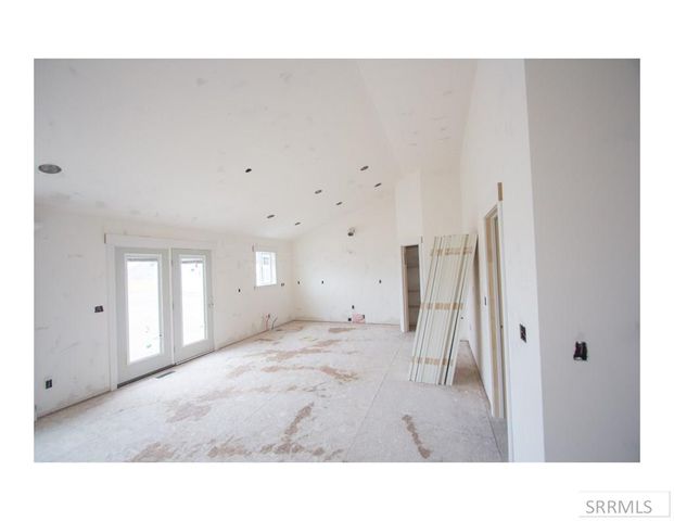 1660 Tide Pool Drive, Idaho Falls, ID 83404