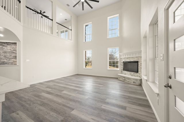 828 Mallard Pointe Drive, Grand Prairie, TX 75104