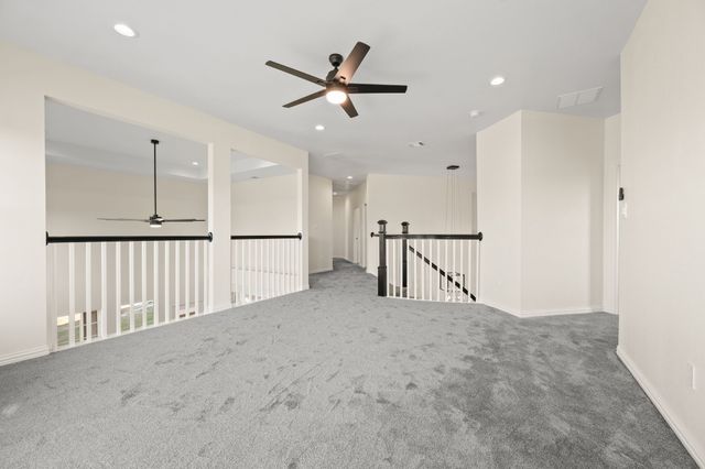828 Mallard Pointe Drive, Grand Prairie, TX 75104