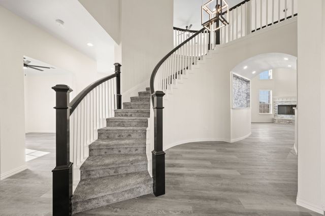 828 Mallard Pointe Drive, Grand Prairie, TX 75104