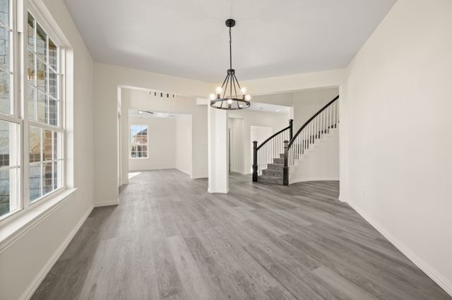 828 Mallard Pointe Drive, Grand Prairie, TX 75104