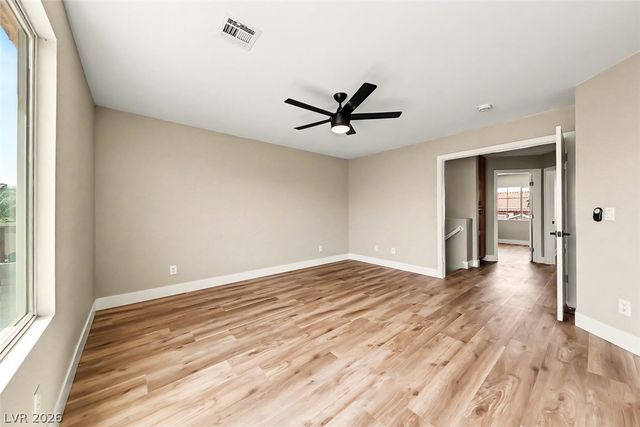 8753 Harvest Valley Avenue, Las Vegas, NV 89129