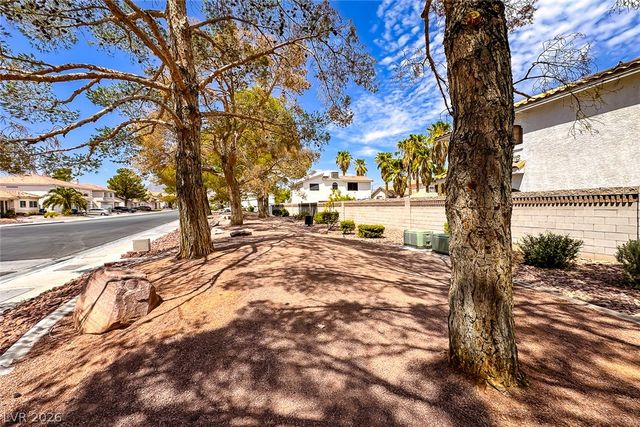 8753 Harvest Valley Avenue, Las Vegas, NV 89129
