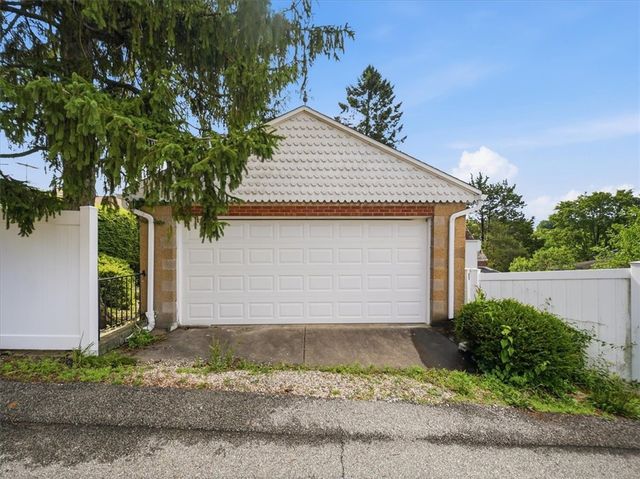 432 Hallock Street, Mt Washington, PA 15211