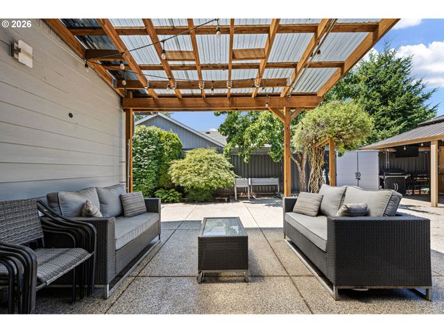4567 CAMBON St, Eugene, OR 97402