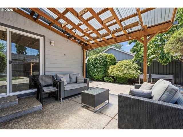 4567 CAMBON St, Eugene, OR 97402
