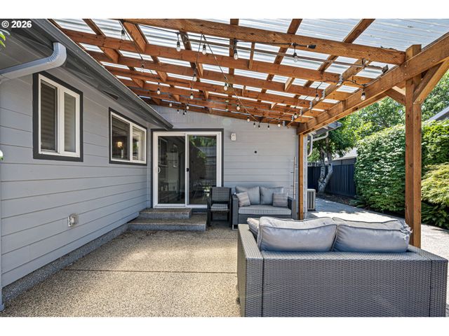 4567 CAMBON St, Eugene, OR 97402