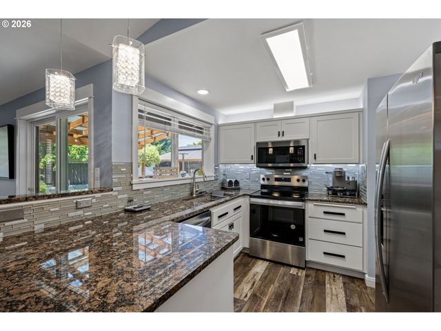 4567 CAMBON St, Eugene, OR 97402