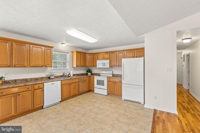 170 CLUBHOUSE CT, Woodstock, VA 22664
