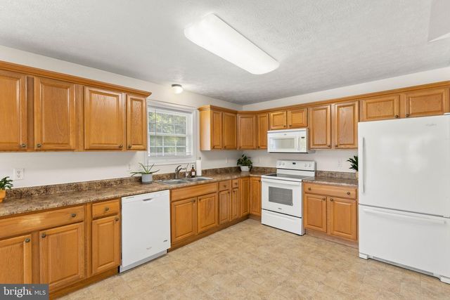 170 CLUBHOUSE CT, Woodstock, VA 22664